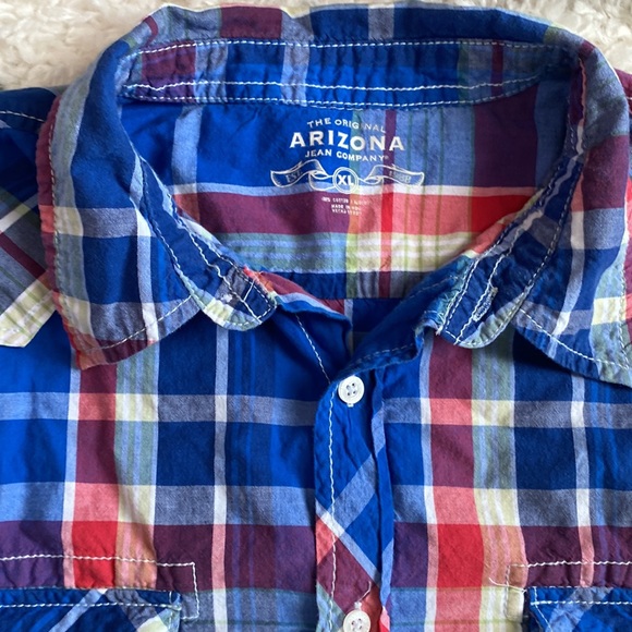 Short sleeve button down shirt for men size XL - Picture 2 of 5